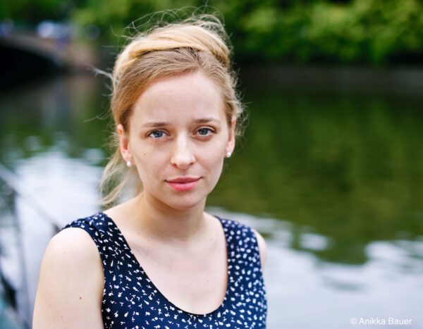 Alina Herbing