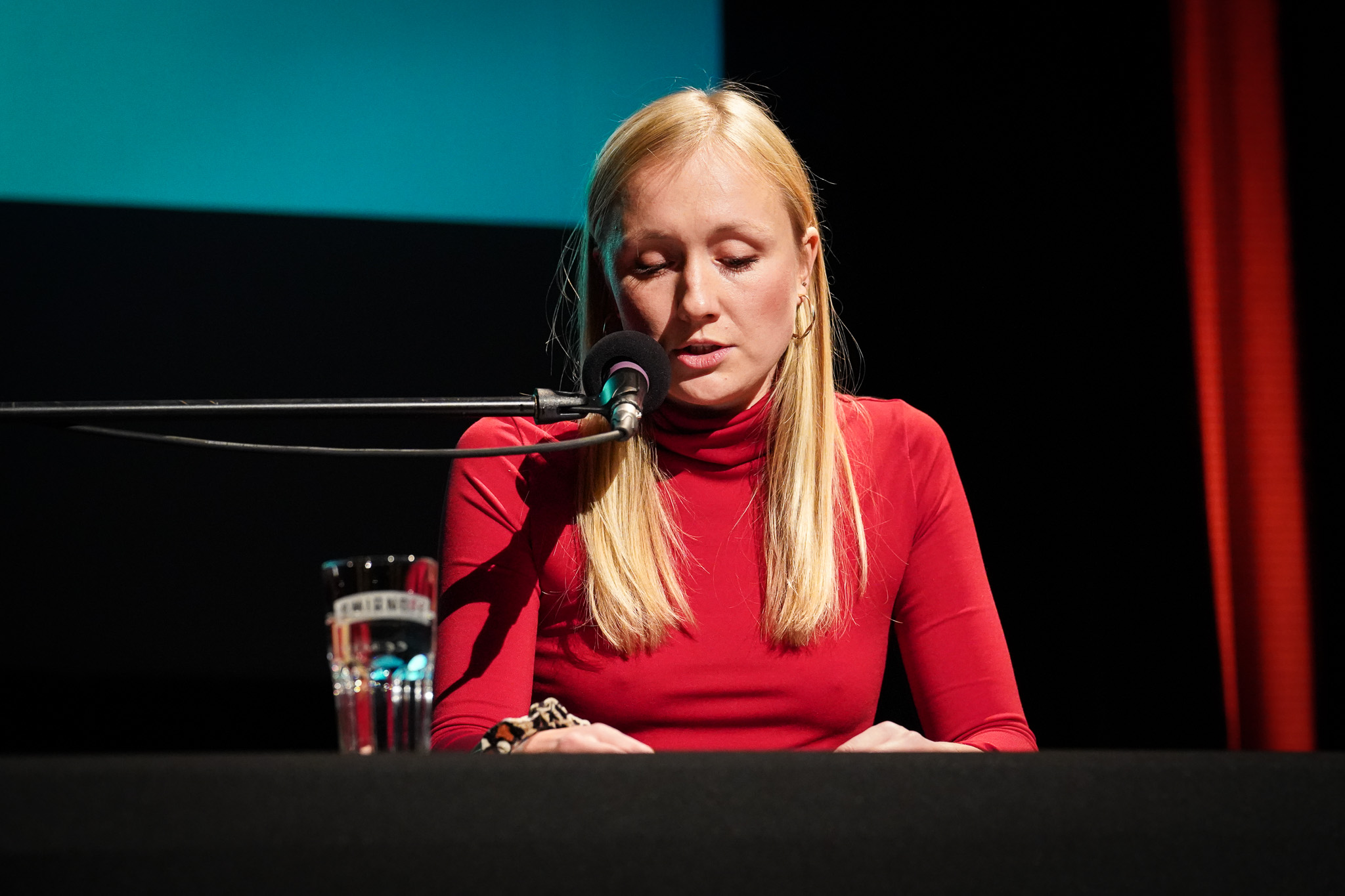 RuthMaria Thomas warm/sauber/satt open mike